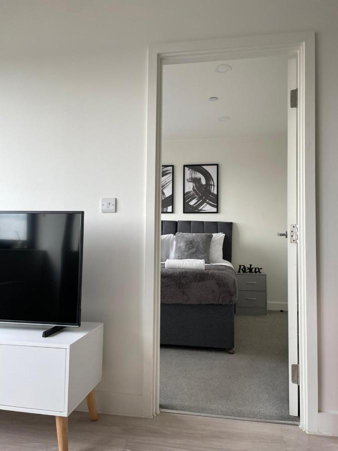 Premier Suite- Bedford City Centre With Free Gym & Parking Экстерьер фото