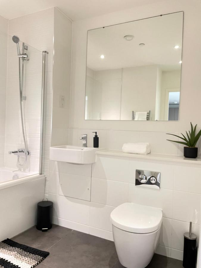 Premier Suite- Bedford City Centre With Free Gym & Parking Экстерьер фото